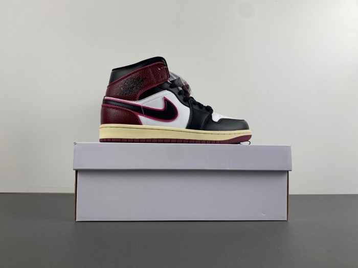 air jordan 1  mid    fq7818-101
